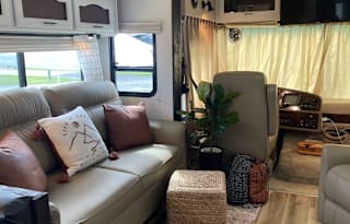 2005 Forest River RV Georgetown 341DS