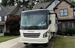 2019 Coachman Pursuit 31BH “Big Bob"