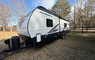Purring Puma: 2024 Palomino Puma 25BHS