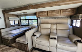 2020 Forest River RV Georgetown -2 full bathrooms!