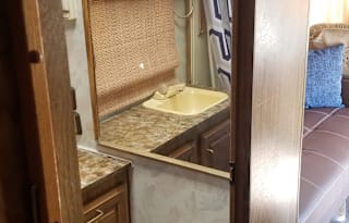 1990 Fleetwood RV Bounder 30T