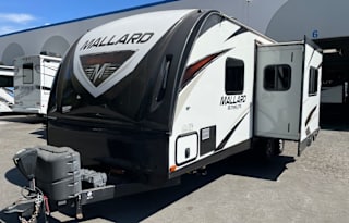 2018 Heartland Mallard w/ 800 Watts of Solar!!