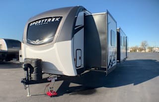 4 Bunks & Queen Bed,1.5 Bath, Fully Stocked, 3 Sld