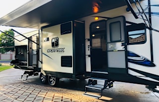 Desert Dwellers Bunkhouse