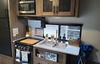 Fully Loaded Brand New Family RV Camper