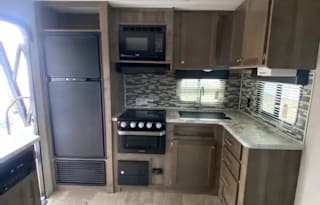 2020 Dutchman Aspen Trail "Luxury Home on Wheels"