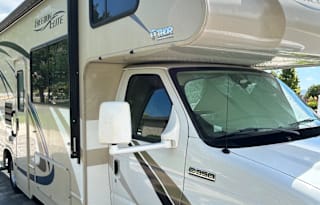 2019 Thor Freedom Elite 27' Motorhome