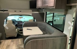 2020 Winnebago Minnie Winnie 31H