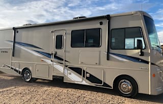 2022 Winnebago Vista 31B