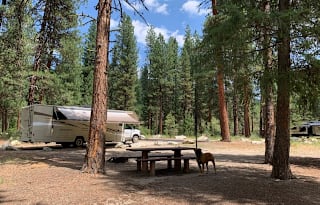 FULLY STOCKED!!  2019 Winnebago Minnie Winnie 31K