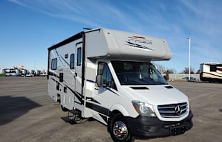 Nguyen's Family RV