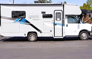 2022 Coachmen Cross Trail XL 22XG Chevy 4500