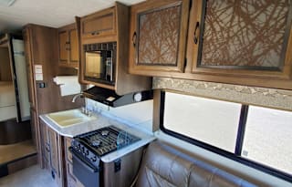 2018 Coachmen RV Freelander 21RS Chevy 4500