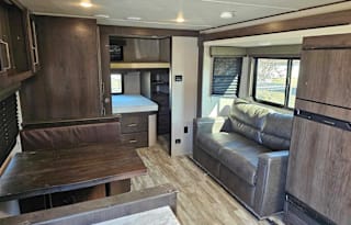 Stella's "love of the wild" Grand design Xplor