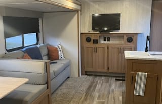 4 Bed Bunkhouse, Bedroom Doors & a Kitchen Sink!