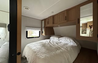 2022 Prime Time RV Avenger 26BK