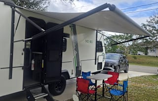 HAPPY CAMPER  2020 NOBO New Bed/Newly Upholstered