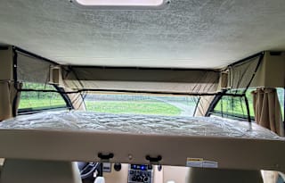 2021 Thor Motor Coach Vegas 24.1
