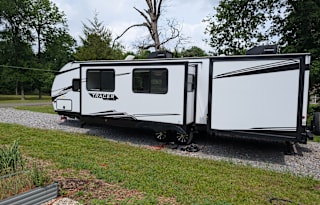 Two Bedroom Apartment on Wheels!