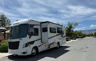FR3 Class A 2023 – No CDL, Perfect for Burning Man