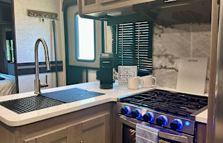 2021 CrossRoads RV Sunset Trail SS272BH