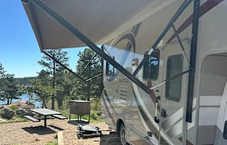 Delilah The 25 ft. Thor Chateau RV Rental