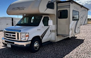 2019 Thor Motor Coach Freedom Traveler 24HE