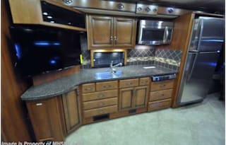 2015 Fleetwood Expedition Bunk beds w/dvds  Washer dryer  Luxury on Wheels Ozone Cleaned/ Sanitized before  every rental