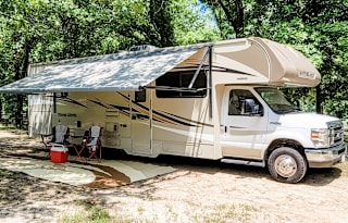 2018 Winnebago Minnie Winnie 31G