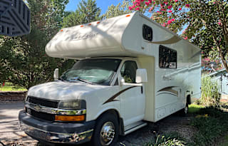 2014 Winnebago Minnie Winnie 25B