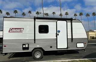 2024 Coleman Lantern  17B - Sleeps 5