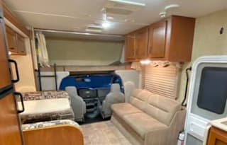 2010 Sunseeker by Forest River