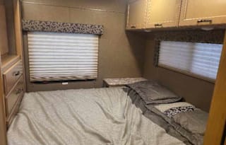 2018 Thor Motor Coach Four Winds 30D Bunkhouse