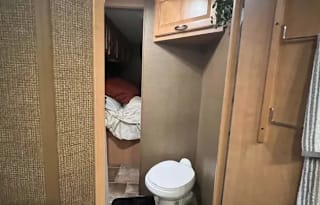 2015 Thor Chateau 31E class c motorhome