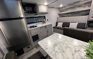 2022 Dutchmen RV Coleman Lantern LT Series 18BH
