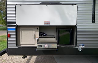 Comfortable and Clean Family RV Rental