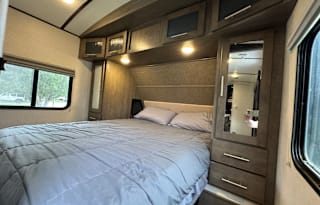 Forest River RV Surveyor 24BHDS
