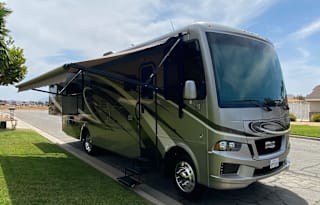 2019 Newmar Bay Star 3124