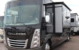 2022 Thor Challenger 37DS Fun & Adventure Awaits