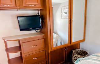 2010 Fleetwood RV Bounder Classic 34W