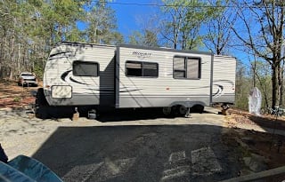 2016 Keystone RV Hideout 27DBS KID/PET Friendly