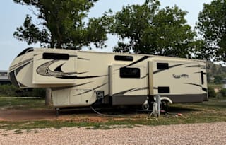 2018 Grand Design Solitude BHSD1187