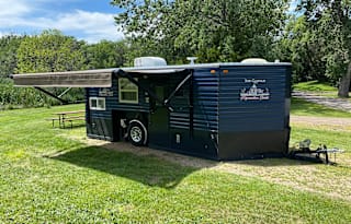 2018 Ice Castle RV Edition