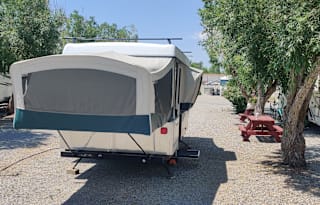 2001 Coleman The Americana Series Bayside
