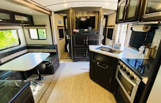 2020 Forest River Surveyor Luxury