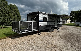 Spacious Toy Hauler for Outdoor Lovers