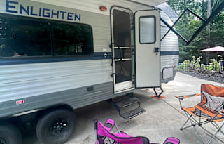 Quality Care RV, Every Amenity! Shirley’s Thing