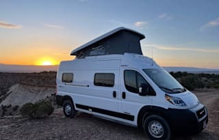 2022 Winnebago Solis 59P