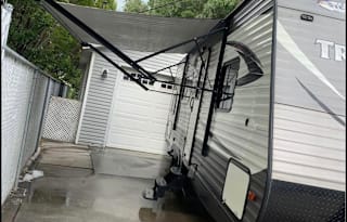 Heartland Trail Runner SLE 25 - *with Solar*