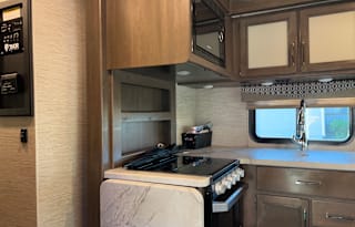 2021 Thor Motor Coach Freedom Elite 30FE